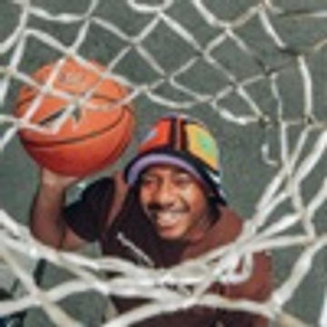 LaRussell, Hokage Simon & Tope - It's Different! (feat. P-Lo)