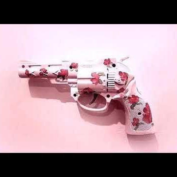 TAP - Pistola (feat. Larinha)