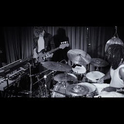 Welcome To The Hills (Live @ Jazzre:freshed)